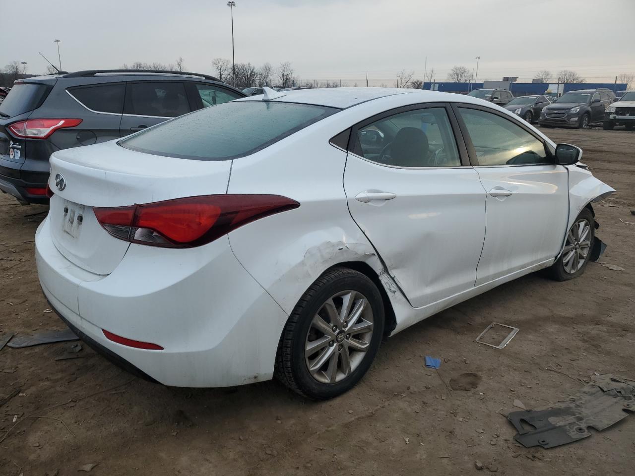 Photo 2 VIN: 5NPDH4AE6FH584038 - HYUNDAI ELANTRA 