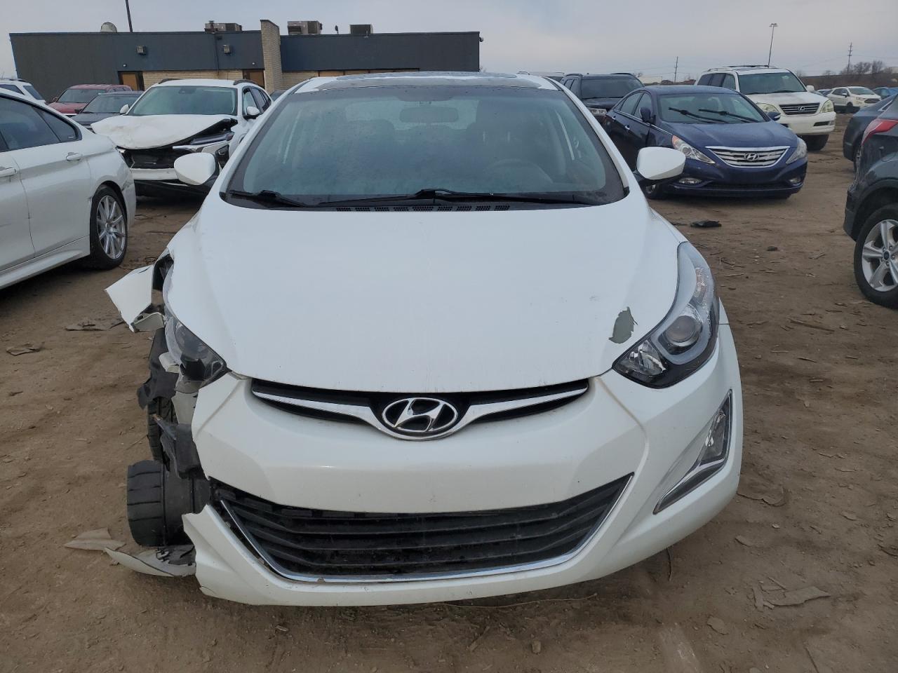 Photo 4 VIN: 5NPDH4AE6FH584038 - HYUNDAI ELANTRA 