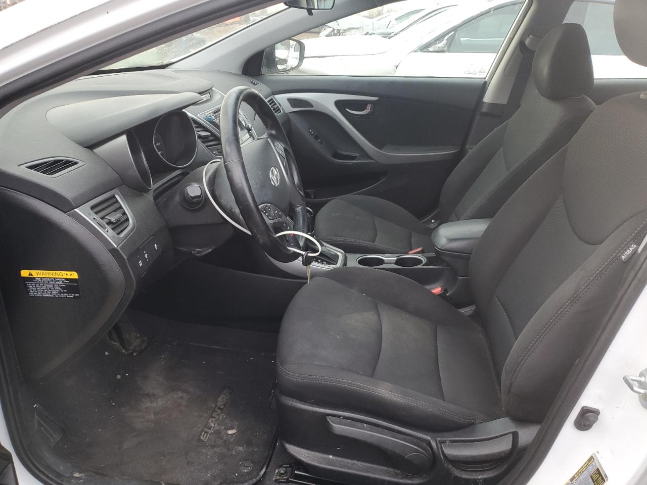 Photo 6 VIN: 5NPDH4AE6FH584038 - HYUNDAI ELANTRA 