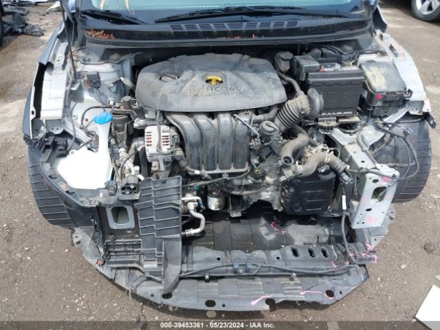 Photo 9 VIN: 5NPDH4AE6FH606667 - HYUNDAI ELANTRA 