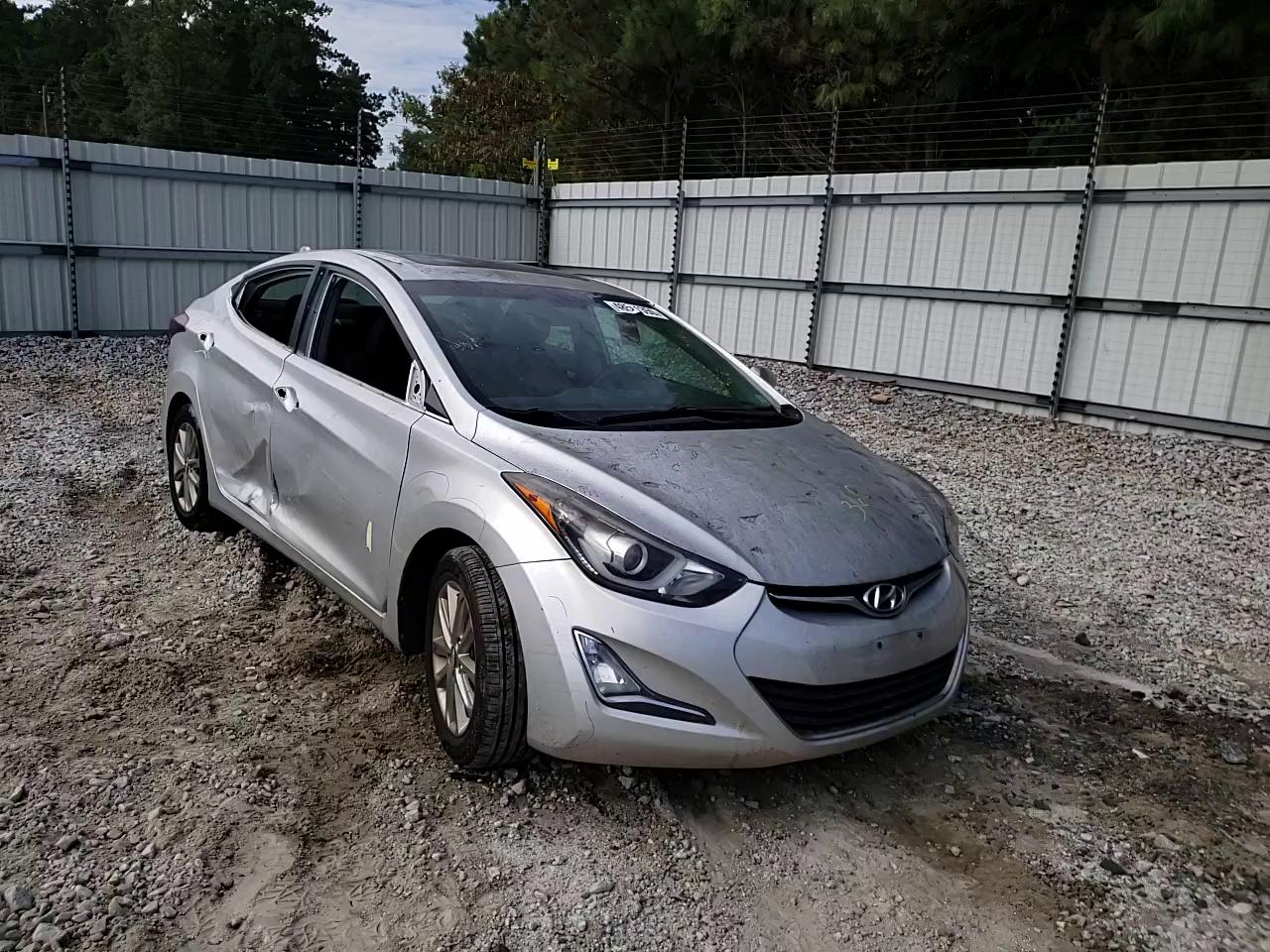 Photo 10 VIN: 5NPDH4AE6FH615255 - HYUNDAI ELANTRA SE 