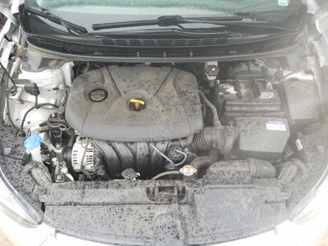 Photo 6 VIN: 5NPDH4AE6FH615255 - HYUNDAI ELANTRA SE 