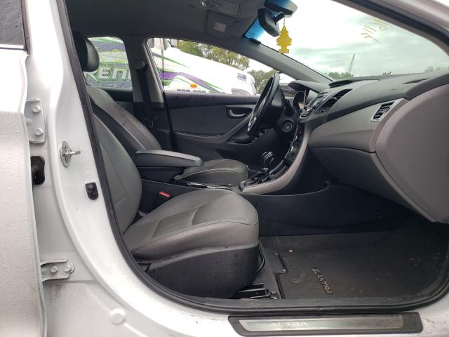 Photo 4 VIN: 5NPDH4AE6FH623341 - HYUNDAI ELANTRA SE 