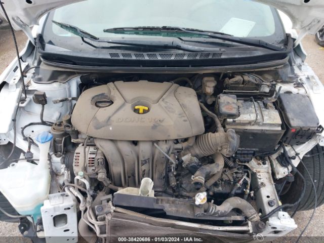 Photo 9 VIN: 5NPDH4AE6FH631486 - HYUNDAI ELANTRA 