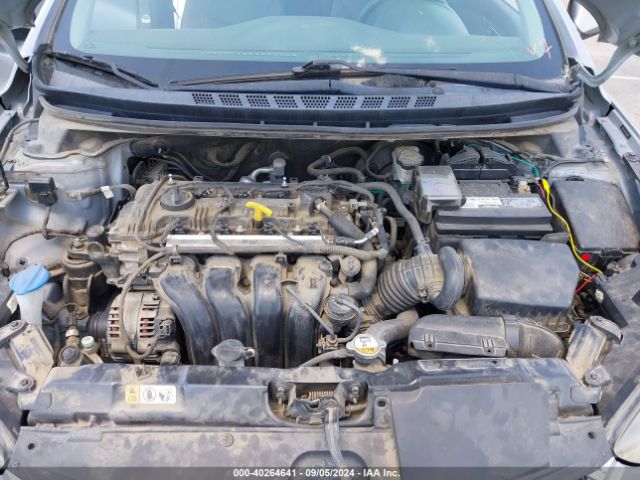 Photo 9 VIN: 5NPDH4AE6FH638941 - HYUNDAI ELANTRA 