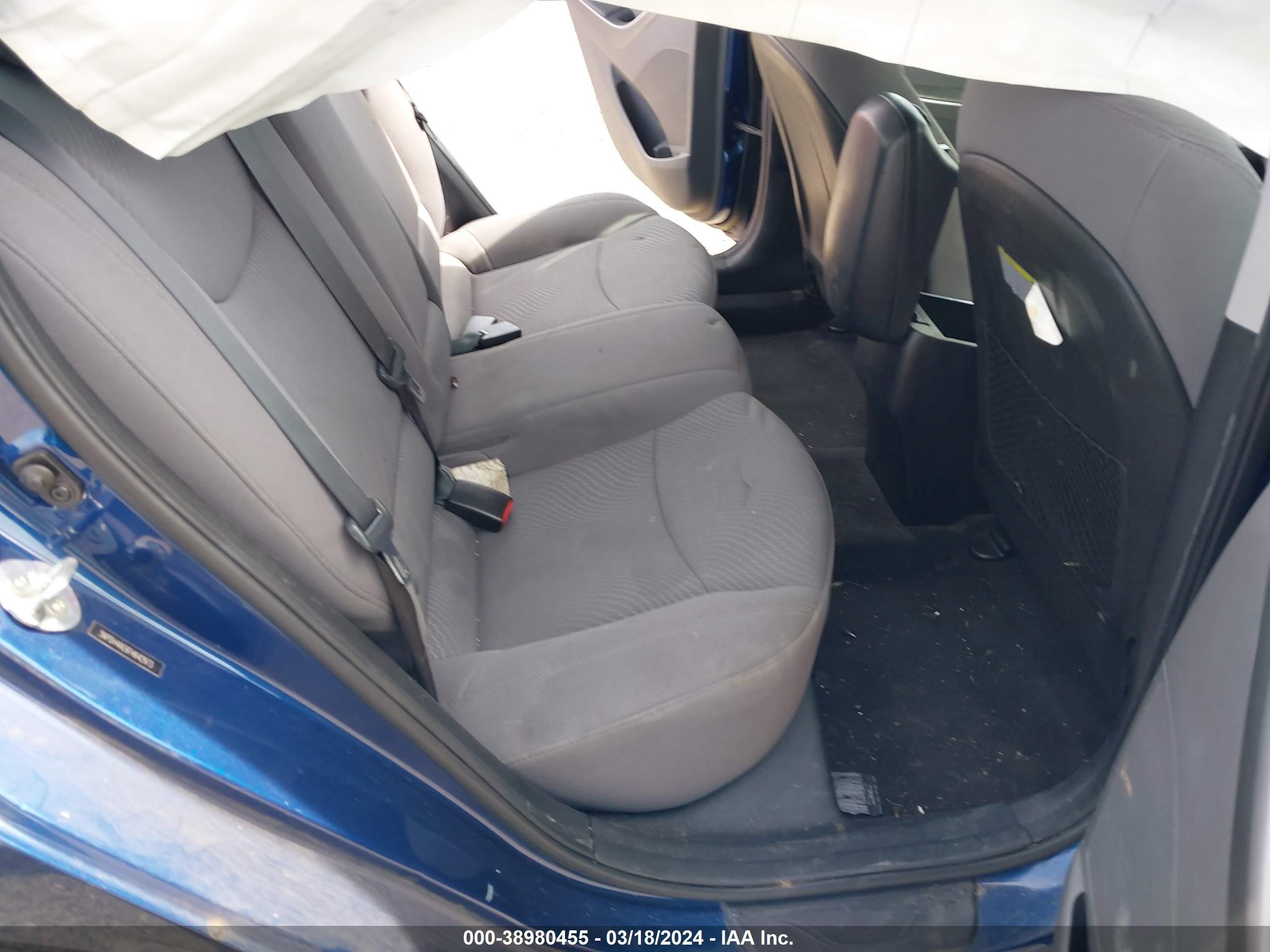 Photo 7 VIN: 5NPDH4AE6FH642973 - HYUNDAI ELANTRA 