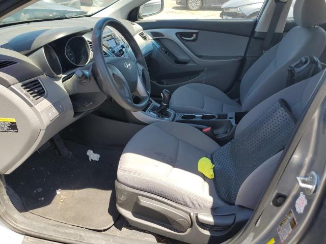 Photo 6 VIN: 5NPDH4AE6GH663176 - HYUNDAI ELANTRA SE 