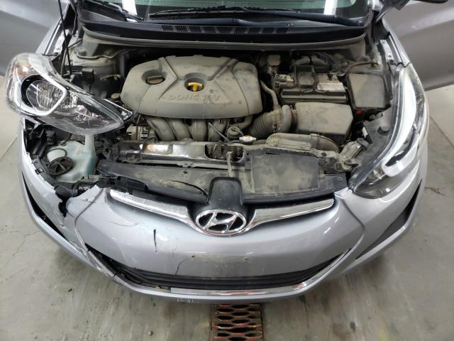 Photo 6 VIN: 5NPDH4AE6GH664781 - HYUNDAI ELANTRA SE 