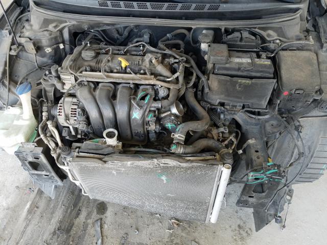 Photo 6 VIN: 5NPDH4AE6GH670029 - HYUNDAI ELANTRA 