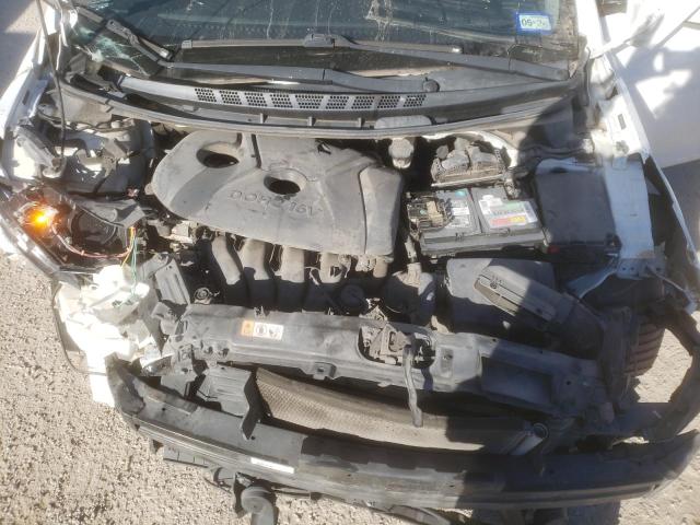 Photo 10 VIN: 5NPDH4AE6GH673237 - HYUNDAI ELANTRA 