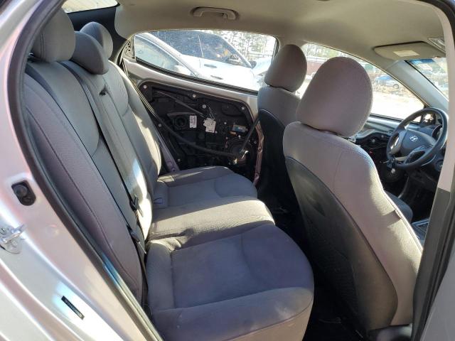 Photo 9 VIN: 5NPDH4AE6GH695089 - HYUNDAI ELANTRA SE 