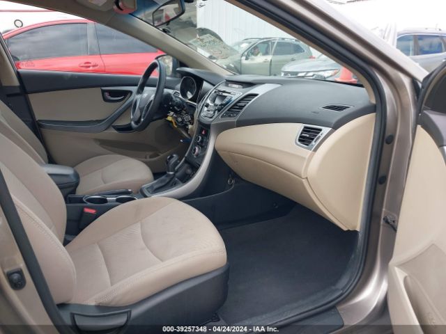 Photo 4 VIN: 5NPDH4AE6GH698395 - HYUNDAI ELANTRA 