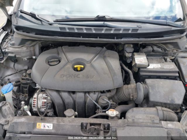 Photo 9 VIN: 5NPDH4AE6GH698395 - HYUNDAI ELANTRA 