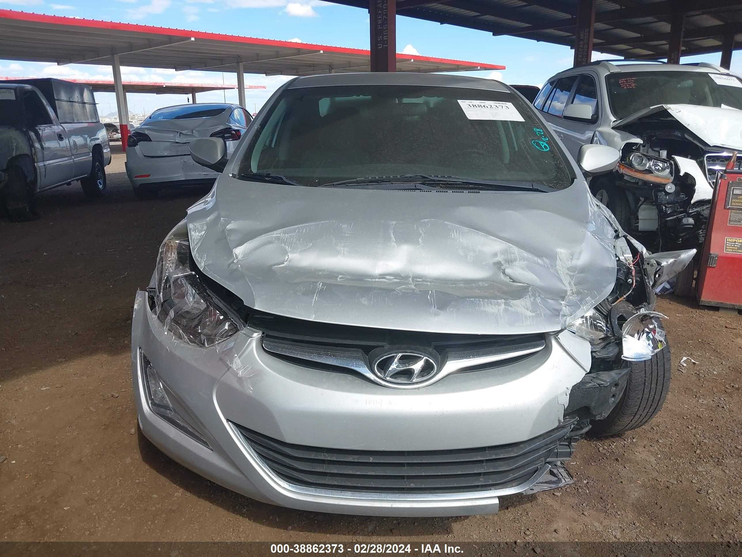 Photo 11 VIN: 5NPDH4AE6GH707371 - HYUNDAI ELANTRA 