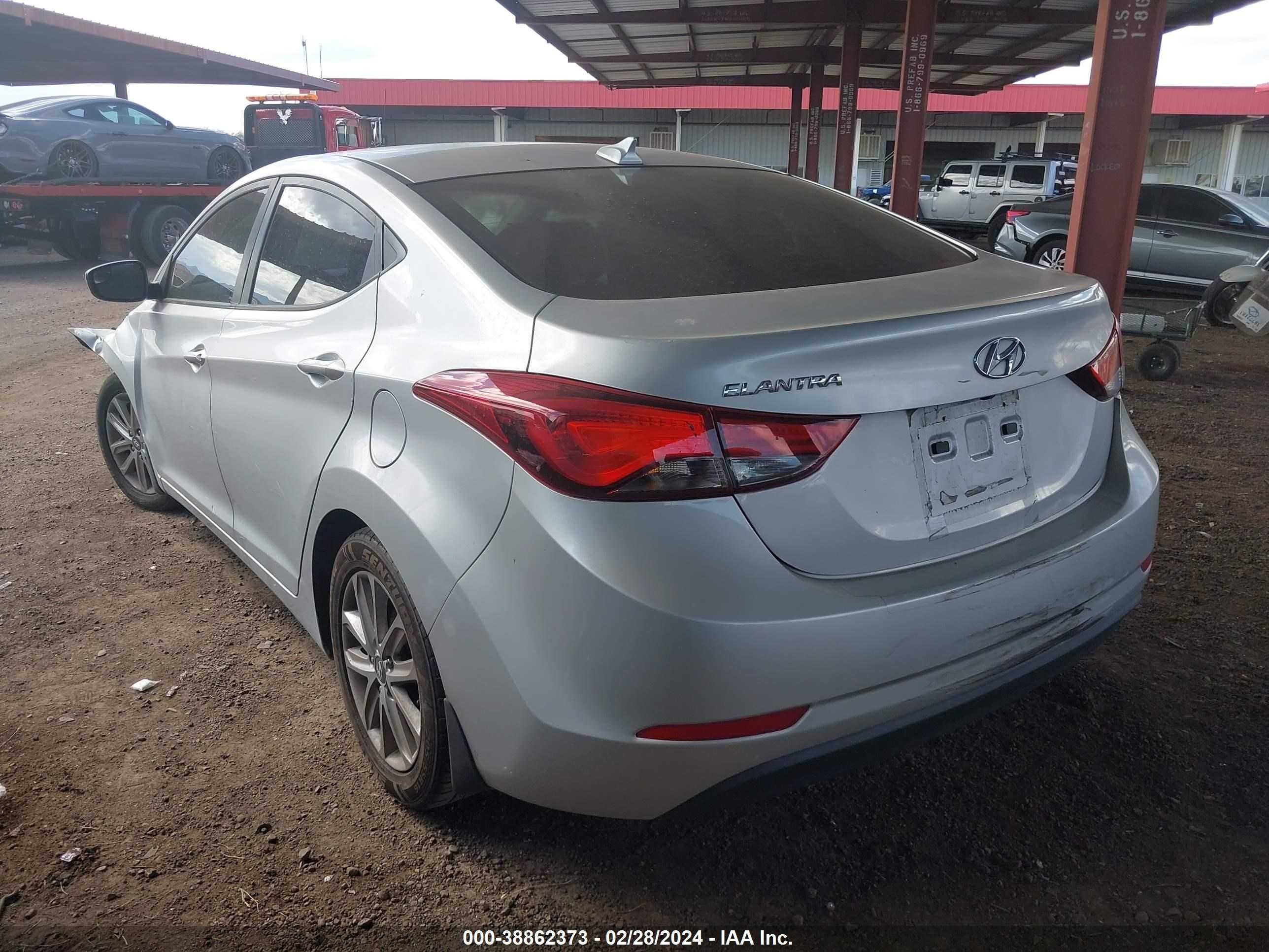 Photo 2 VIN: 5NPDH4AE6GH707371 - HYUNDAI ELANTRA 