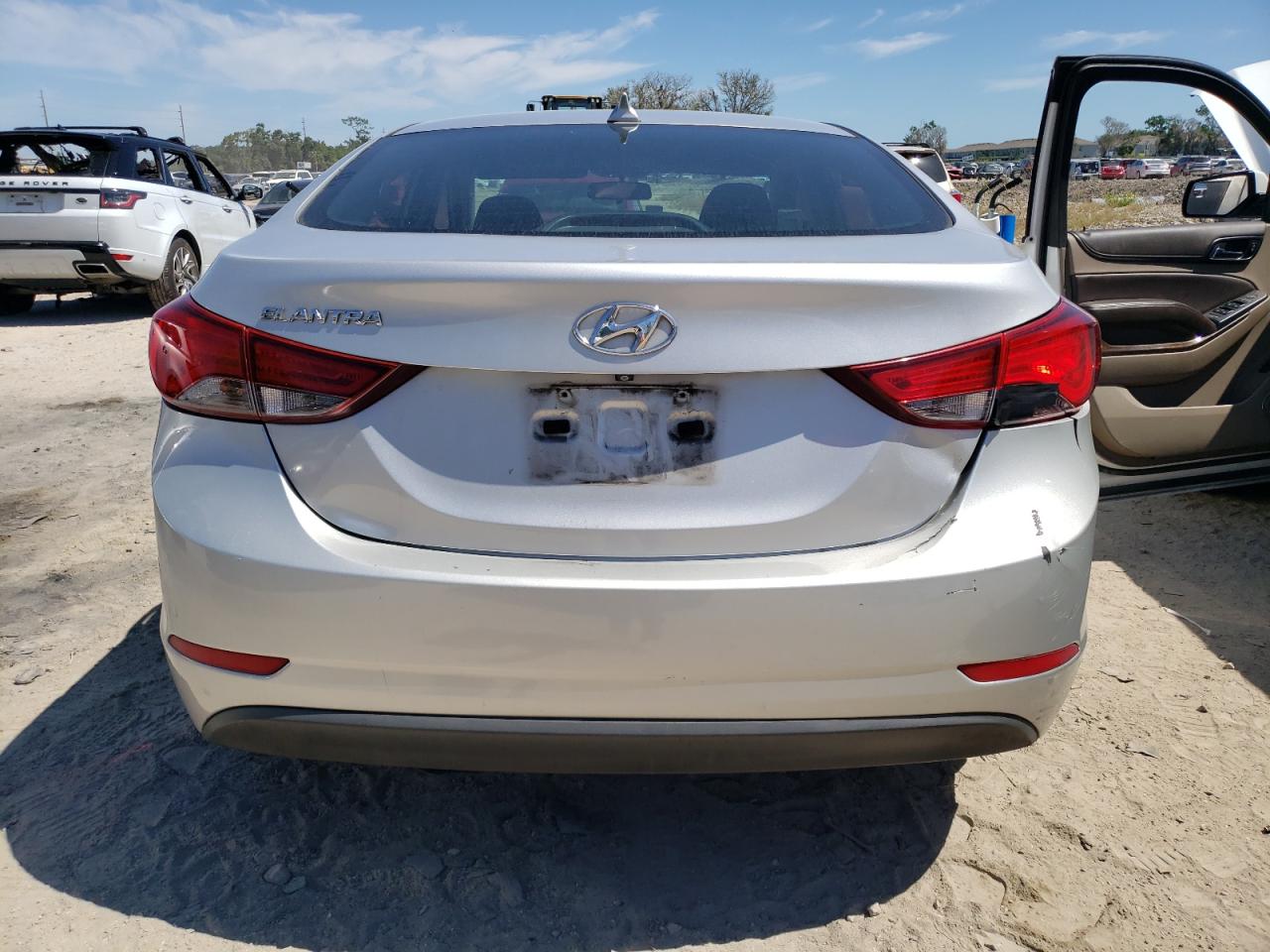 Photo 5 VIN: 5NPDH4AE6GH714465 - HYUNDAI ELANTRA 