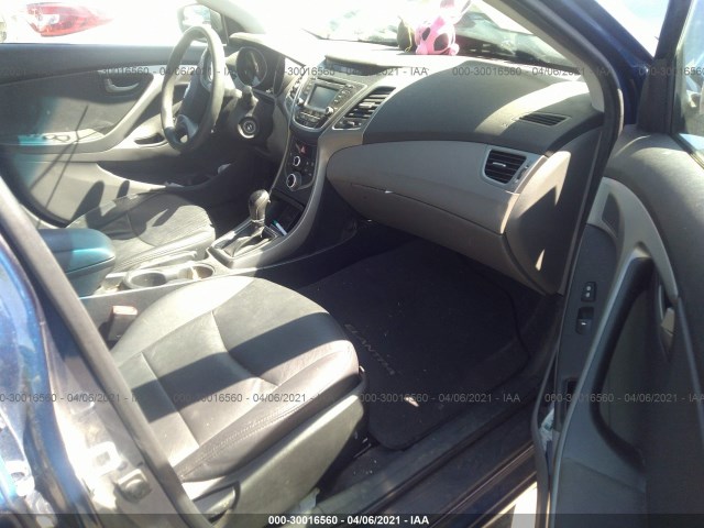 Photo 4 VIN: 5NPDH4AE6GH722758 - HYUNDAI ELANTRA 