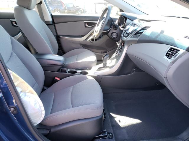 Photo 4 VIN: 5NPDH4AE6GH724400 - HYUNDAI ELANTRA SE 