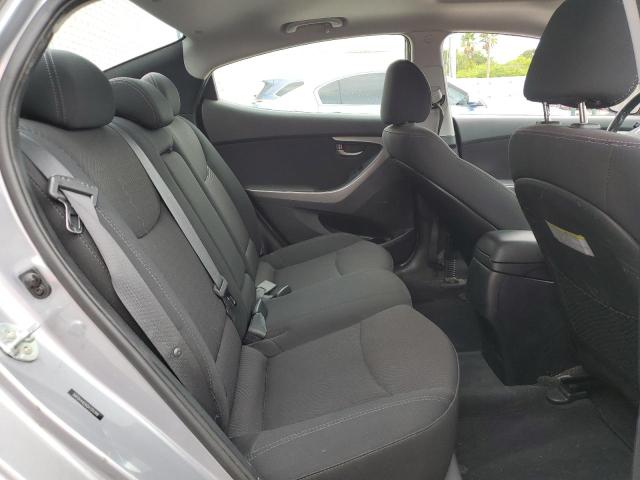 Photo 9 VIN: 5NPDH4AE6GH725398 - HYUNDAI ELANTRA SE 