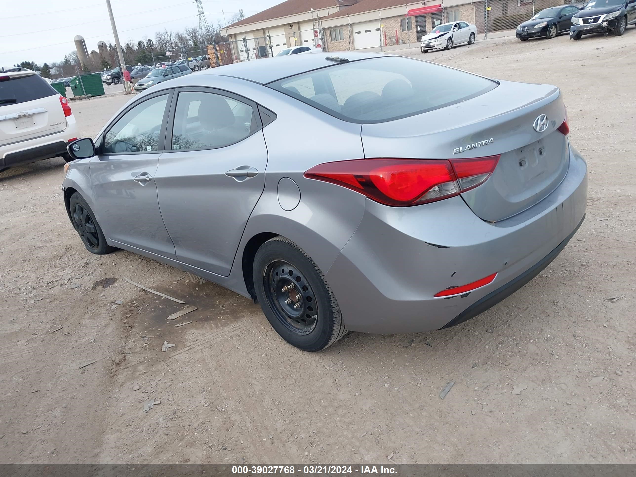 Photo 2 VIN: 5NPDH4AE6GH729211 - HYUNDAI ELANTRA 