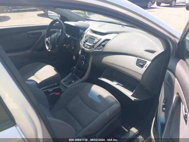 Photo 4 VIN: 5NPDH4AE6GH732013 - HYUNDAI ELANTRA 