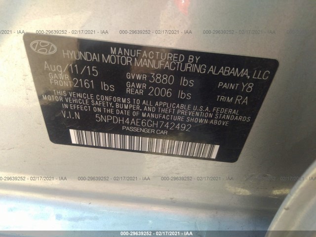 Photo 8 VIN: 5NPDH4AE6GH742492 - HYUNDAI ELANTRA 