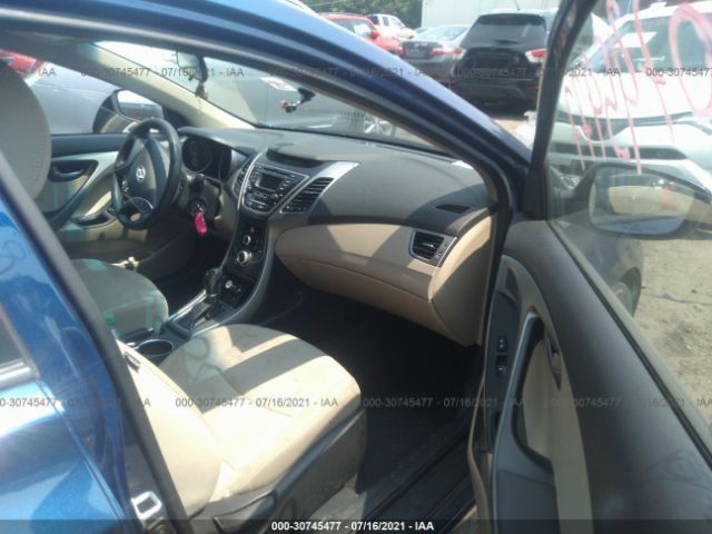 Photo 4 VIN: 5NPDH4AE6GH742573 - HYUNDAI ELANTRA 