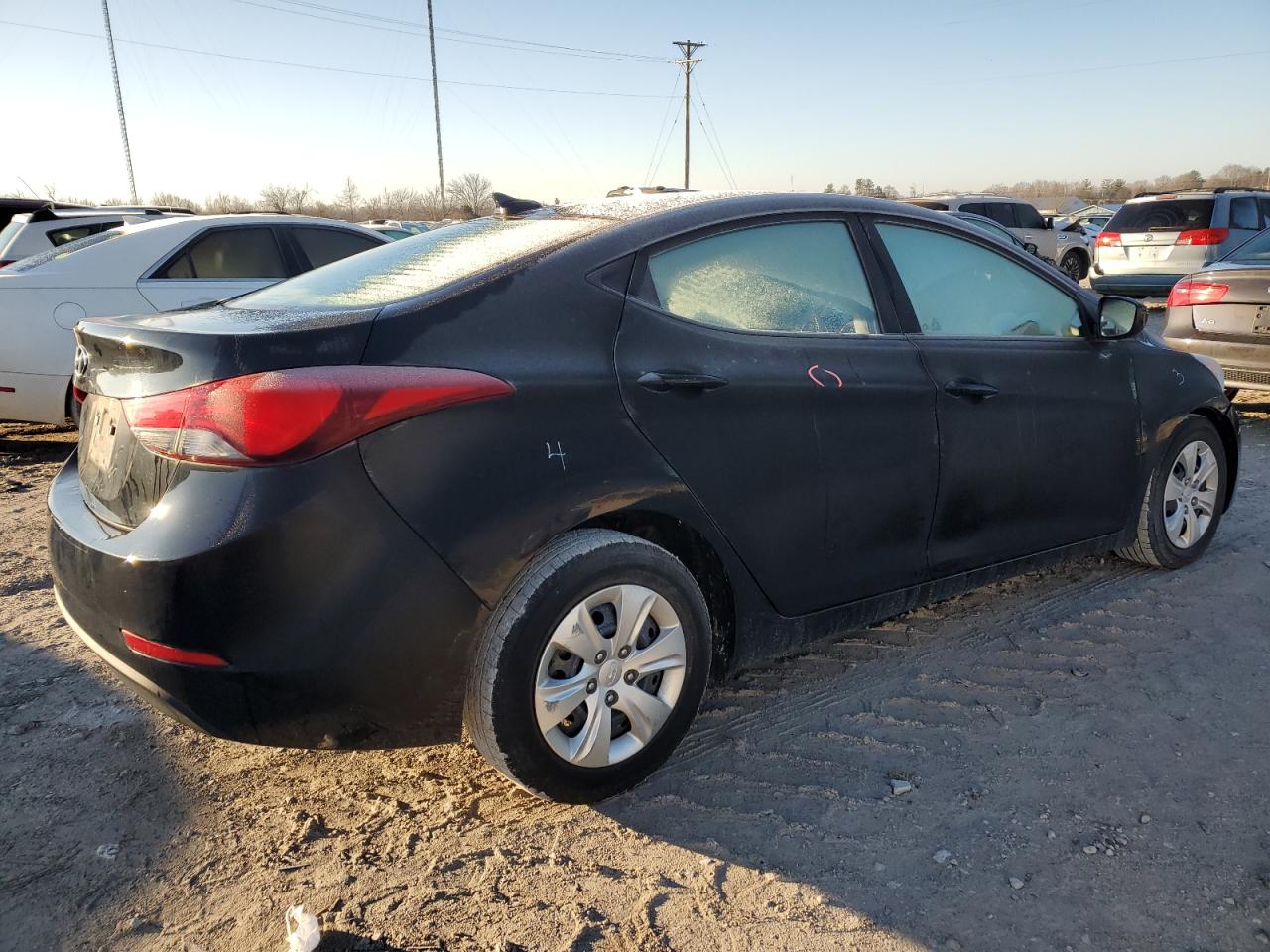 Photo 2 VIN: 5NPDH4AE6GH746557 - HYUNDAI ELANTRA 