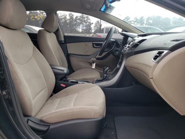 Photo 4 VIN: 5NPDH4AE6GH769000 - HYUNDAI ELANTRA SE 