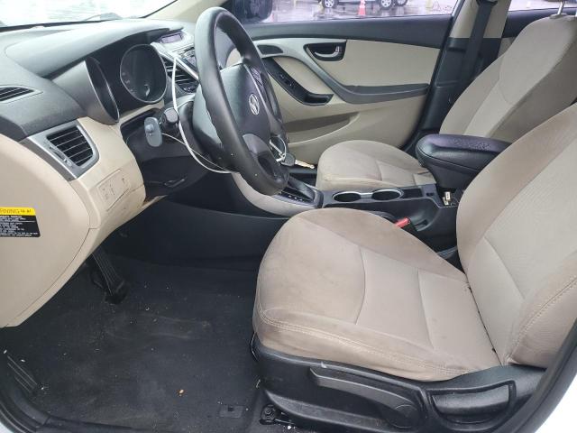 Photo 6 VIN: 5NPDH4AE6GH769126 - HYUNDAI ELANTRA SE 