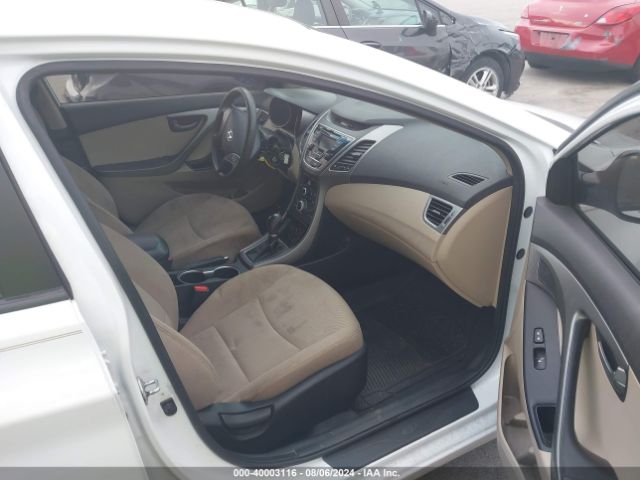 Photo 4 VIN: 5NPDH4AE6GH774777 - HYUNDAI ELANTRA 