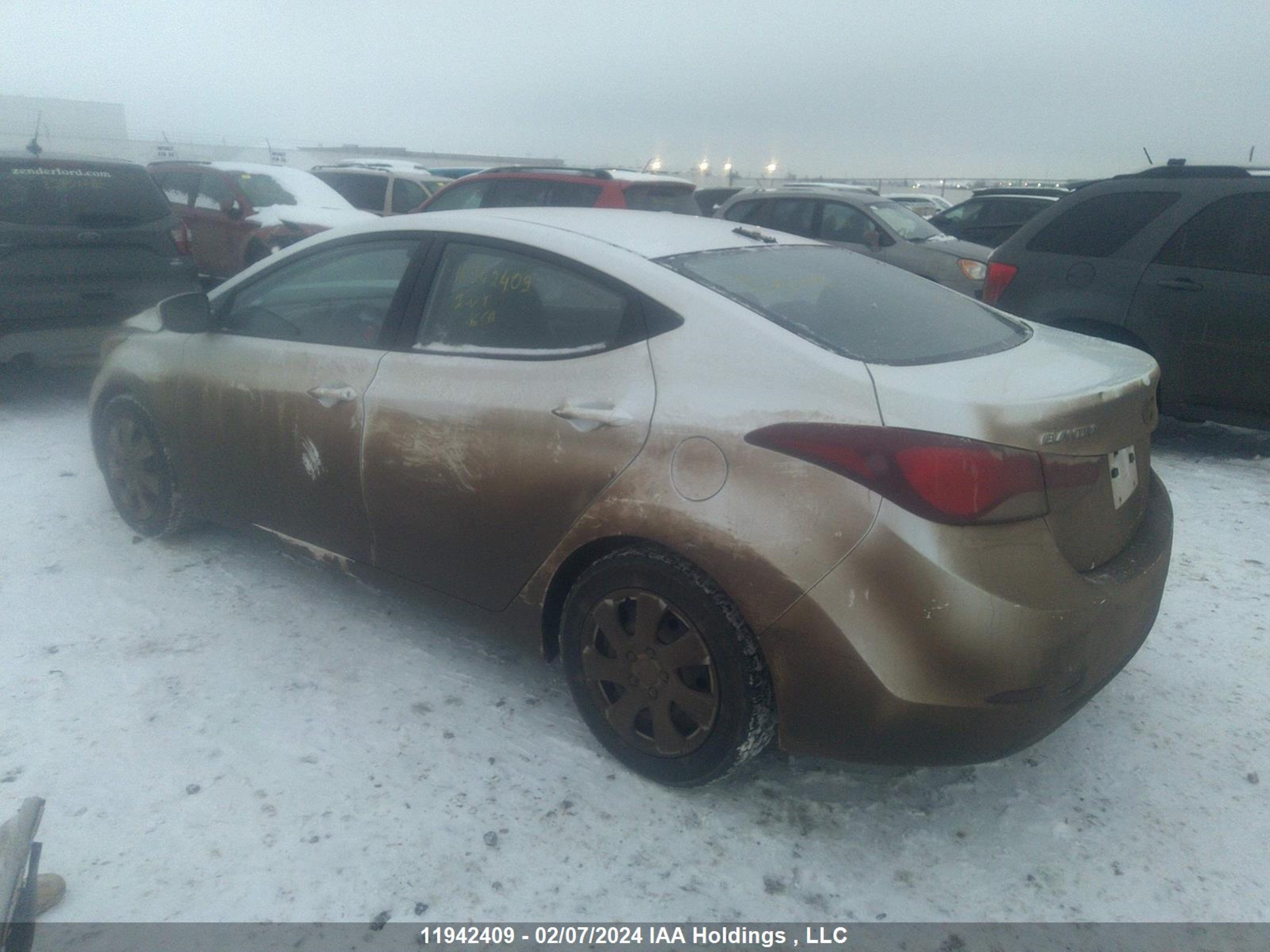 Photo 2 VIN: 5NPDH4AE6GH775637 - HYUNDAI ELANTRA 