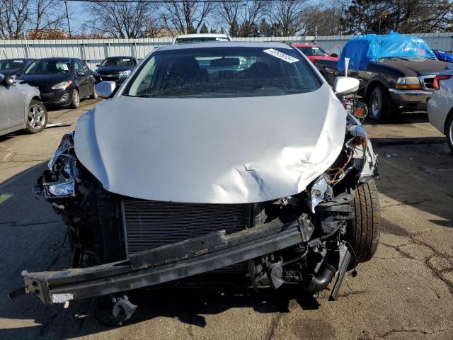 Photo 4 VIN: 5NPDH4AE6GH777002 - HYUNDAI ELANTRA 