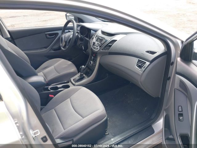 Photo 4 VIN: 5NPDH4AE6GH793894 - HYUNDAI ELANTRA 