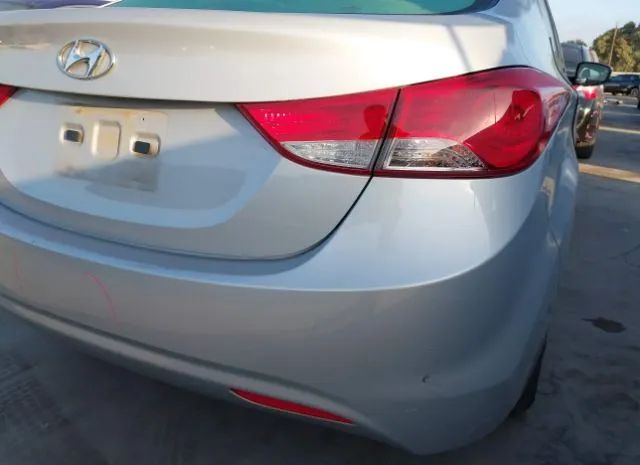 Photo 5 VIN: 5NPDH4AE7BH004659 - HYUNDAI ELANTRA 