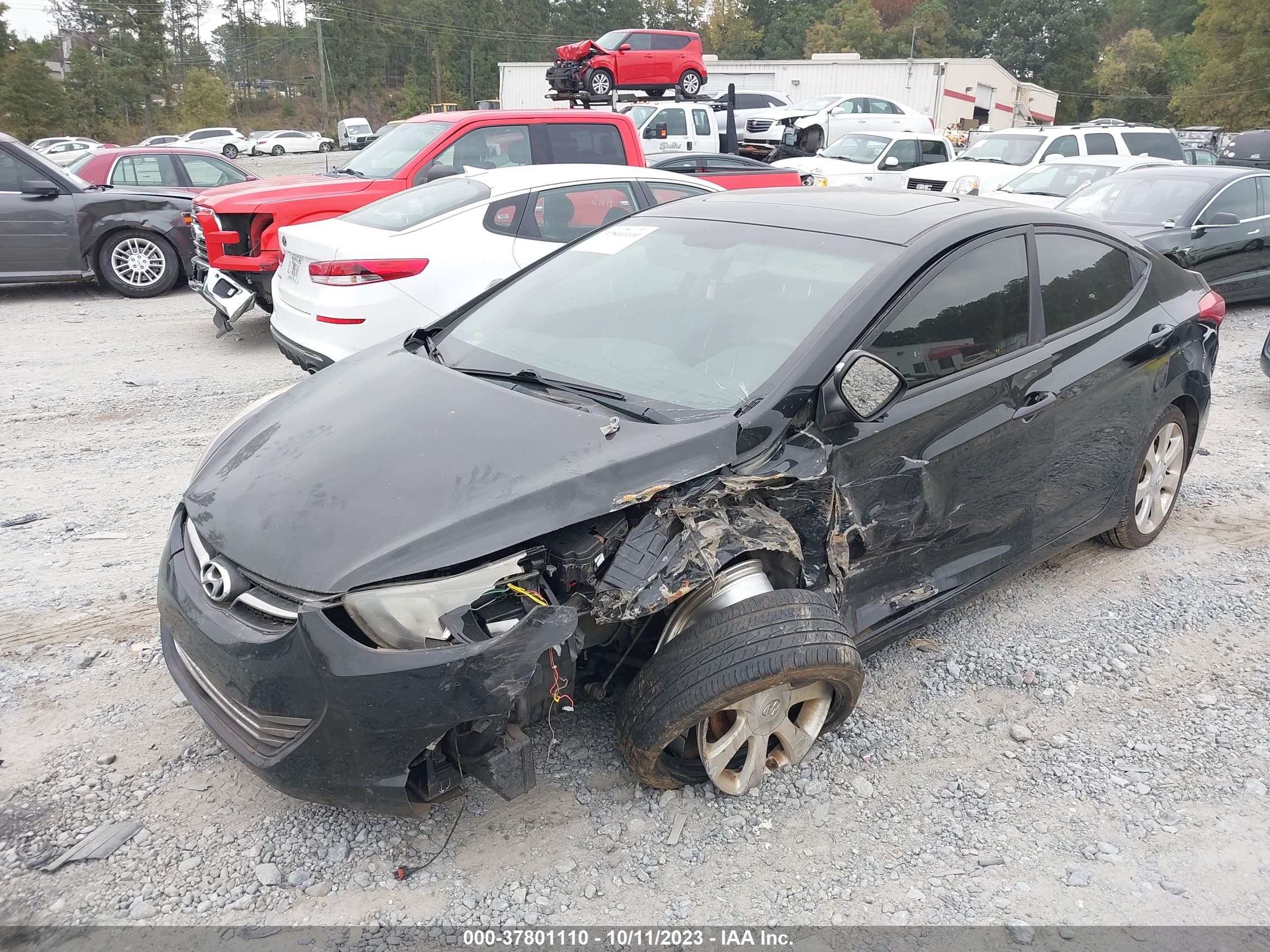 Photo 1 VIN: 5NPDH4AE7BH010946 - HYUNDAI ELANTRA 