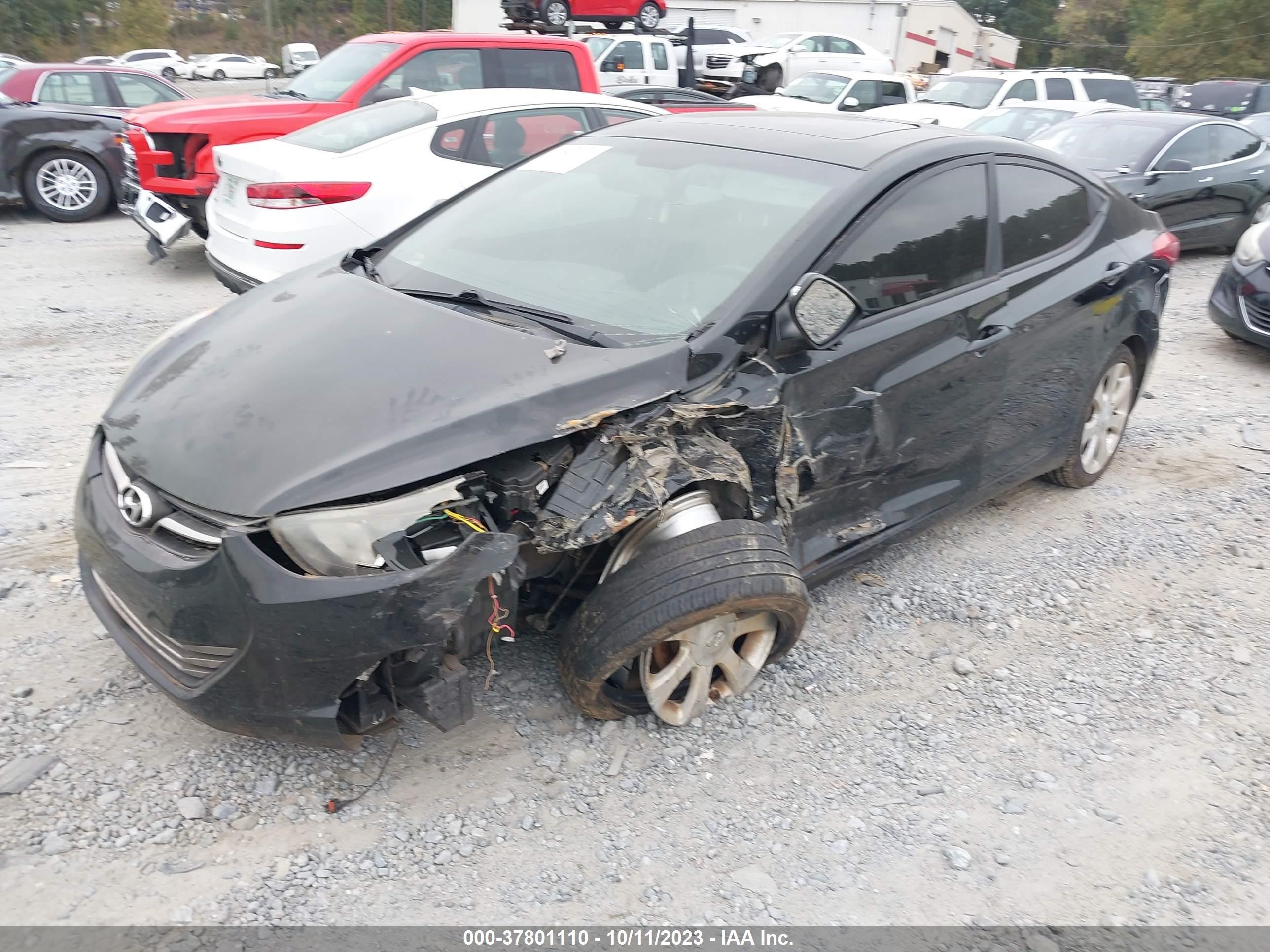 Photo 5 VIN: 5NPDH4AE7BH010946 - HYUNDAI ELANTRA 