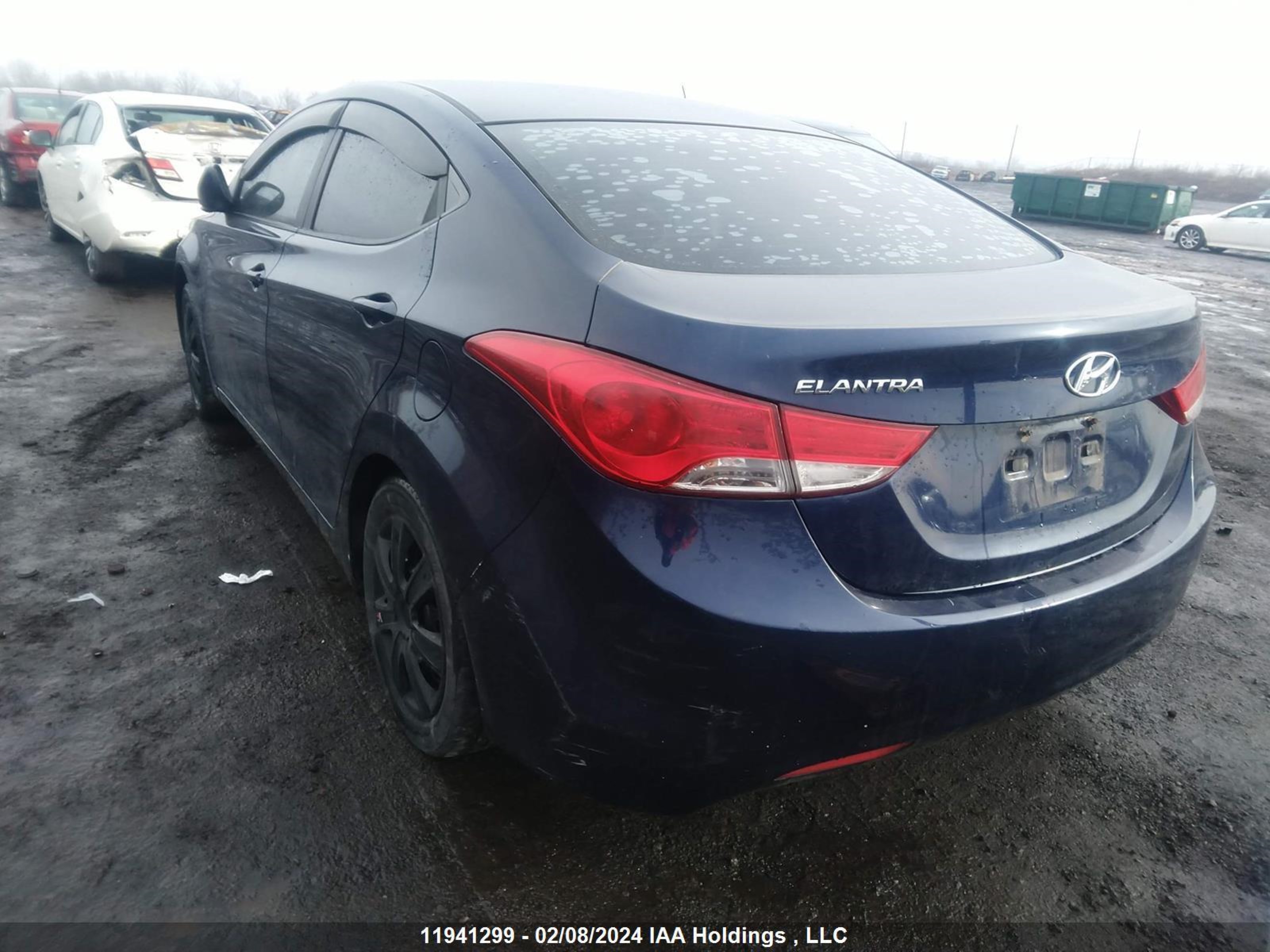 Photo 2 VIN: 5NPDH4AE7BH013362 - HYUNDAI ELANTRA 