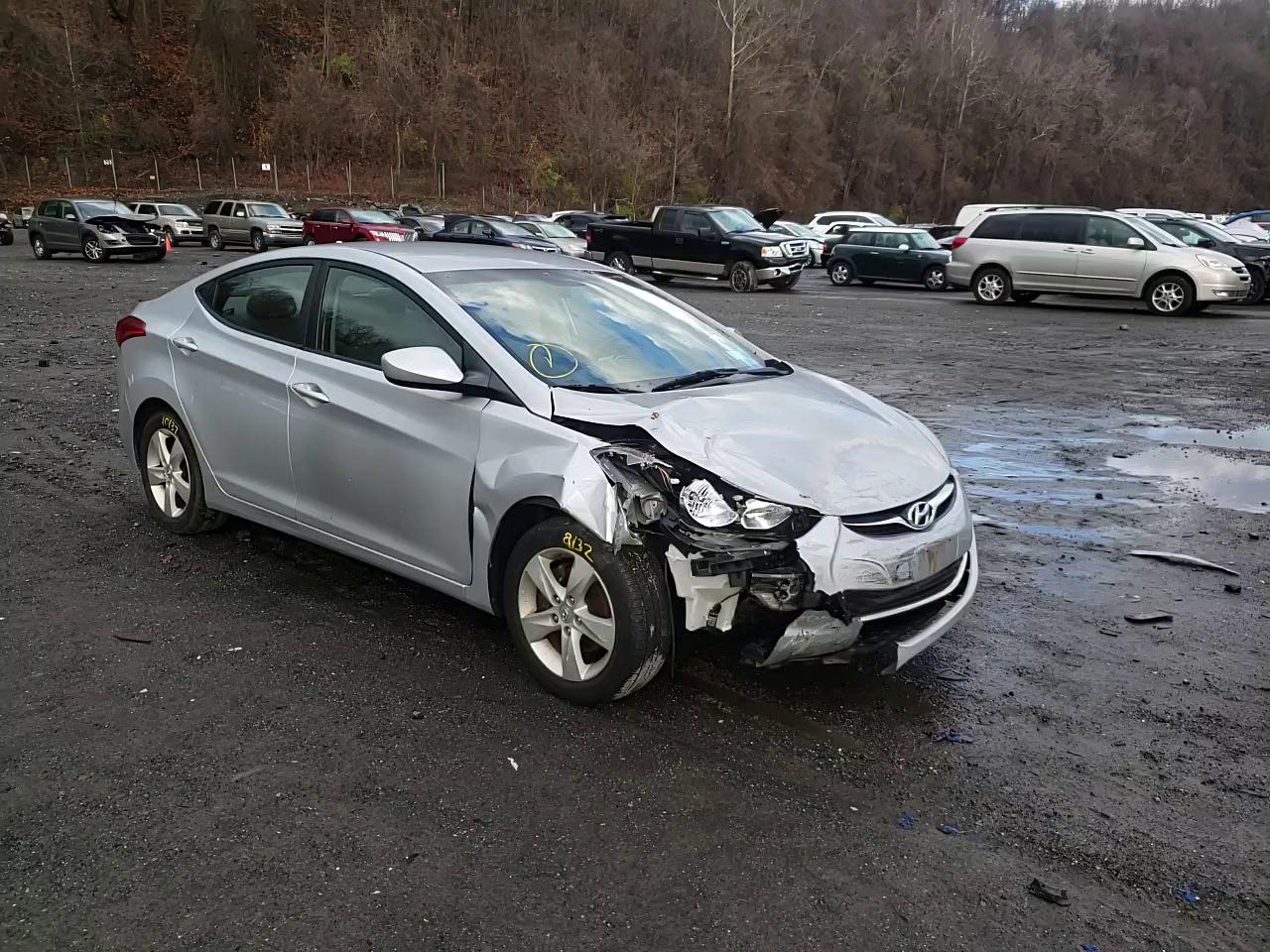 Photo 10 VIN: 5NPDH4AE7BH014981 - HYUNDAI ELANTRA GL 