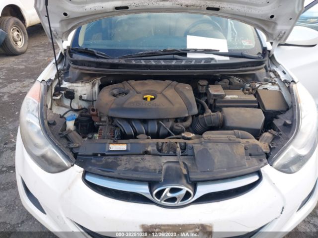 Photo 9 VIN: 5NPDH4AE7BH017251 - HYUNDAI ELANTRA 