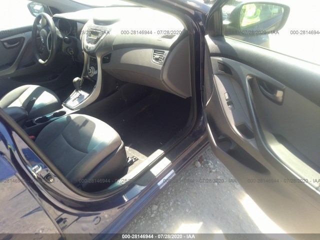 Photo 4 VIN: 5NPDH4AE7BH025222 - HYUNDAI ELANTRA 