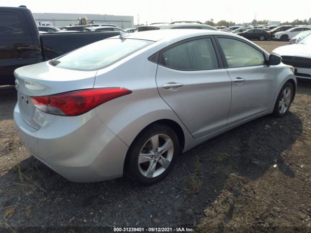 Photo 3 VIN: 5NPDH4AE7BH050072 - HYUNDAI ELANTRA 