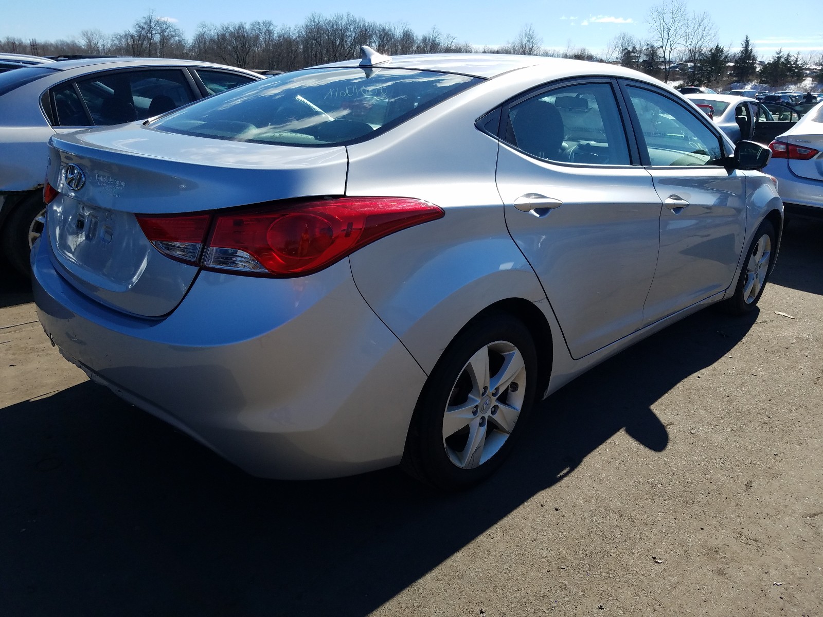 Photo 3 VIN: 5NPDH4AE7BH056678 - HYUNDAI ELANTRA GL 