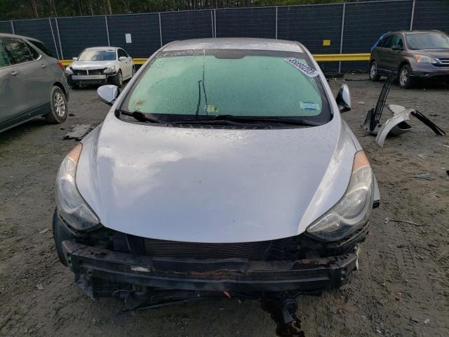 Photo 4 VIN: 5NPDH4AE7CH072980 - HYUNDAI ELANTRA GL 