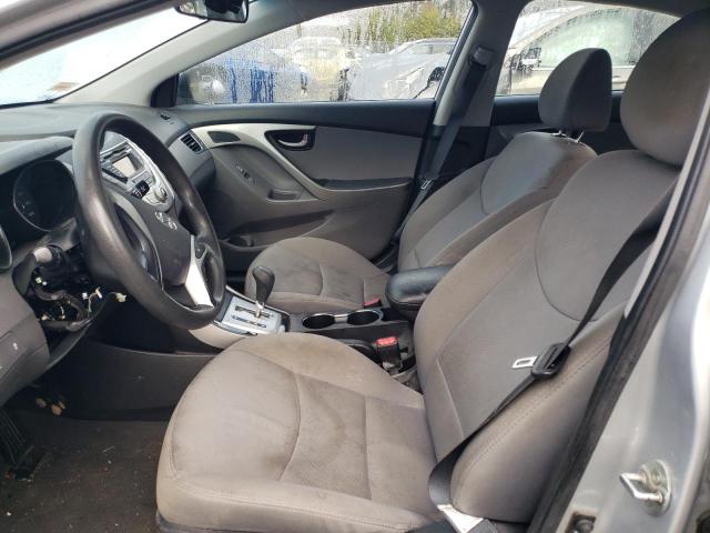 Photo 6 VIN: 5NPDH4AE7CH072980 - HYUNDAI ELANTRA GL 