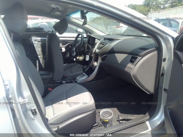 Photo 4 VIN: 5NPDH4AE7CH074308 - HYUNDAI ELANTRA 