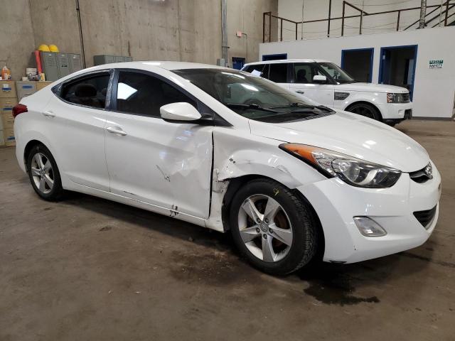 Photo 3 VIN: 5NPDH4AE7CH077077 - HYUNDAI ELANTRA 