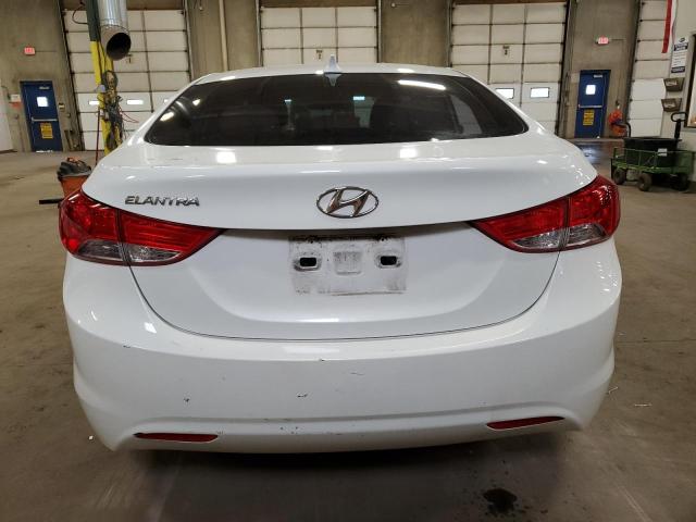 Photo 5 VIN: 5NPDH4AE7CH077077 - HYUNDAI ELANTRA 