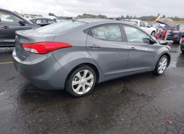 Photo 3 VIN: 5NPDH4AE7CH085261 - HYUNDAI ELANTRA 