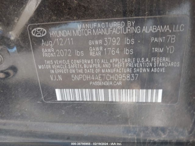 Photo 8 VIN: 5NPDH4AE7CH095837 - HYUNDAI ELANTRA 